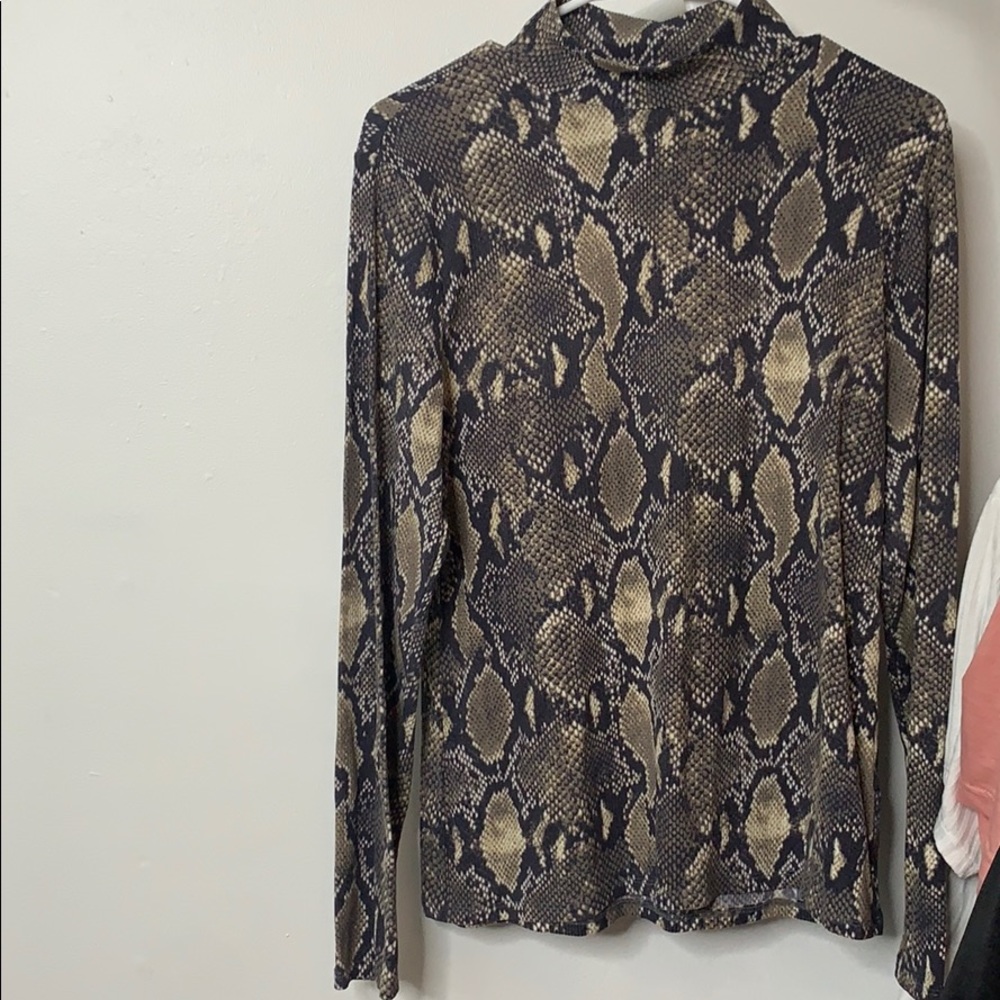 No boundaries Turtle neck XL